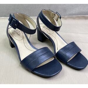 New! LifeStride Womens Carnival Low Heel Sandals, Navy Blue, sz 6.5 WIDE